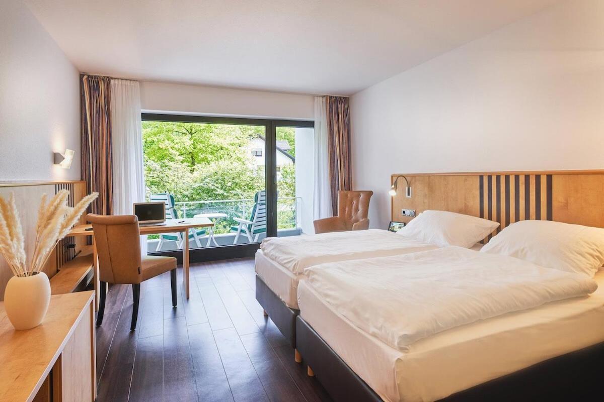 Parkhotel Nuembrecht Exterior photo